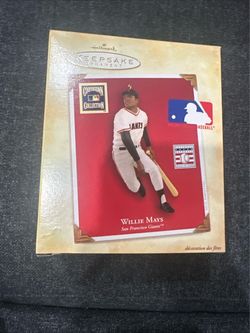 Hallmark Keepsake Christmas Ornament Willie Mays San Francisco Giants Figure