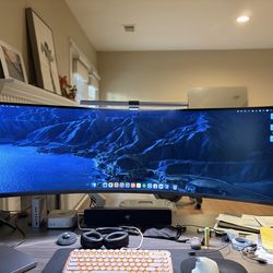 SAMSUNG 49" Odyssey Neo G9