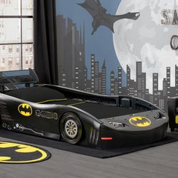 Delta Children DC Comics Batman Batmobile Car Plastic Twin Bed, Black