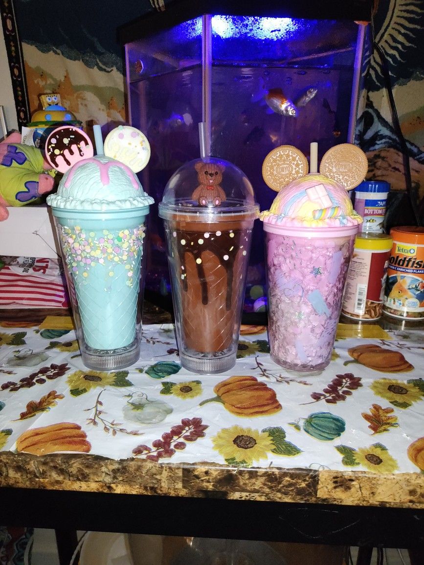 Kid's. Drinking Tumbler Cups With Straw And Lids. $8 For All Three.