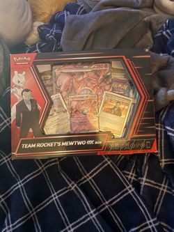 Team Rocket mewtwo box