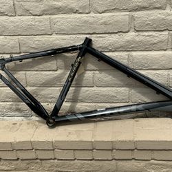 Trek Six Series Mountain Bike Frame 19.5” Aluminum Hardtail MTB