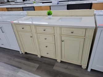 Bathroom Vanity 61" 