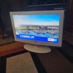 USED- SAMSUNG 32" WHITE BORDER TV - IT WORKS !
