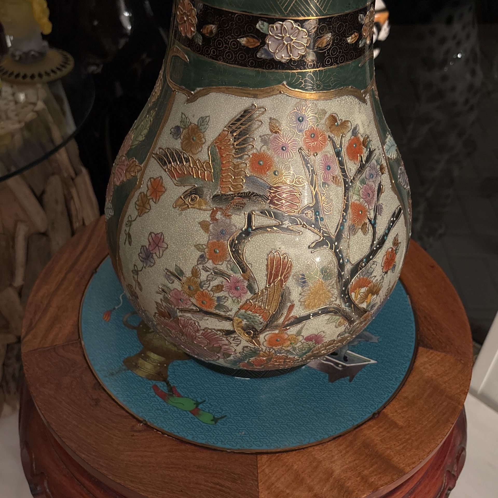 Beautiful Hand Painted SATSUMA VASE. Antique Asian Chinese Chinoiserie Signed SATSUMA Vase. 12” Tall X 8” Diameter. Birds & Flowers Design.