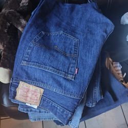 Clothes And  Shoes  FREE 