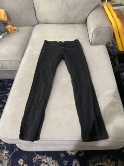 Black Levi’s jeans