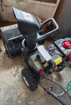 Moving & Selling Snowblower Gas Powered