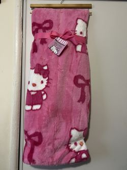 Hello Kitty Bow Blanket 