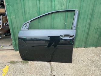 2014 2019 Toyota corolla  left front door