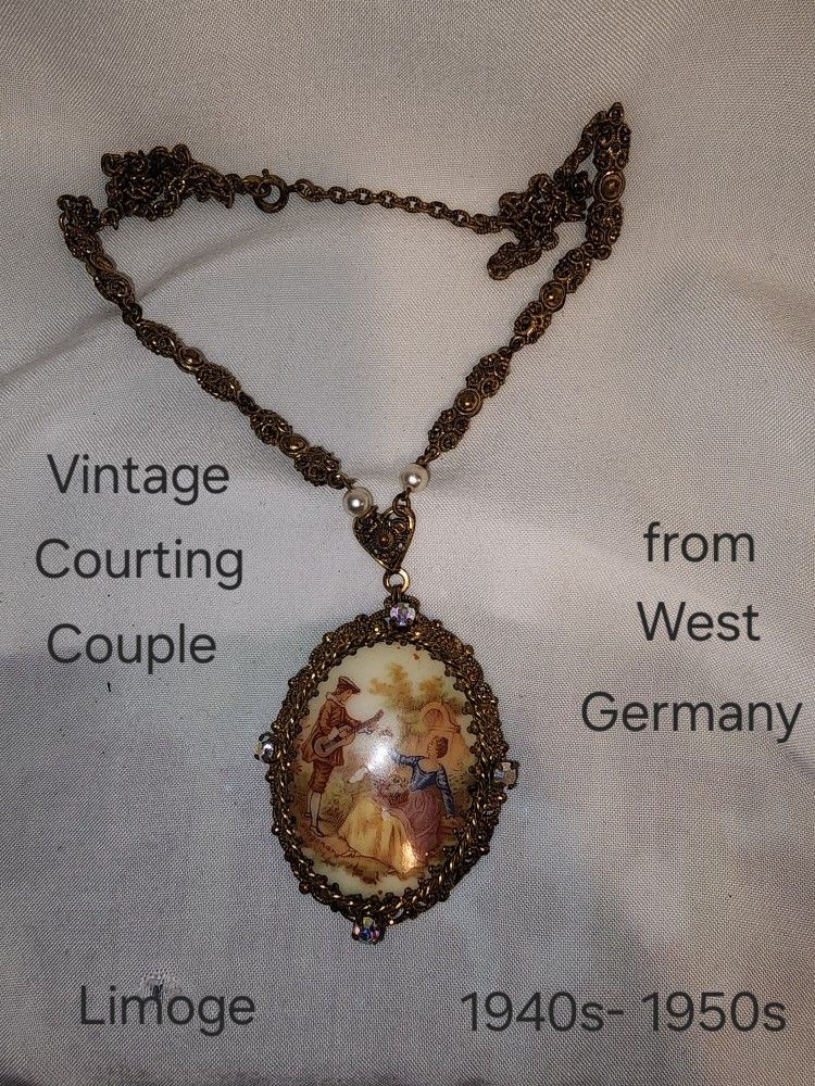 Beautiful Vintage Necklace From Germany