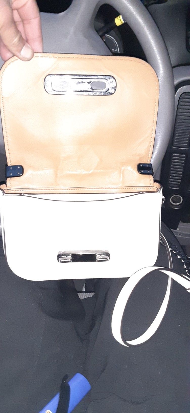 Coach handbag 20in Swagger in great condition
