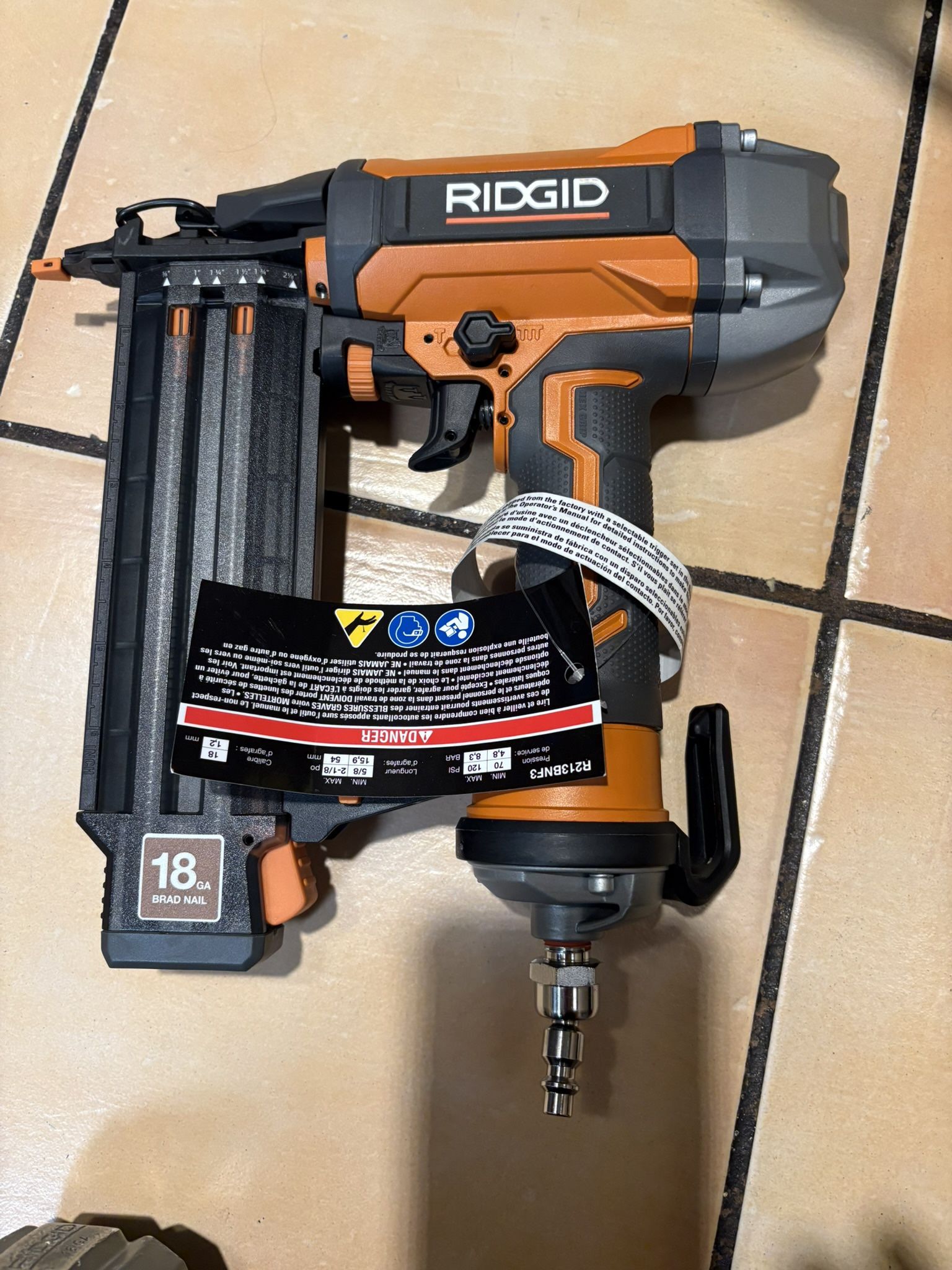 Ridgid 18GA Brad Nailer