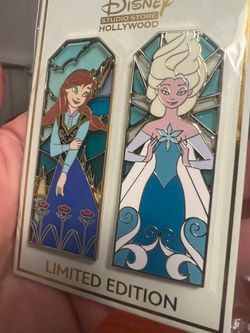 Anna and Elsa D23 DSSH LE 400 DUO PINS