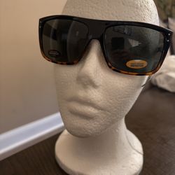 New with tags Unisex PUGS Trend T2 Sunglasses. 100% uv400 protection. Shatter resistant.