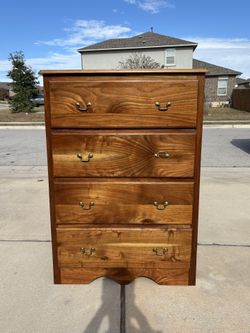 Beautiful Solid Wood 4-Drawer Chest