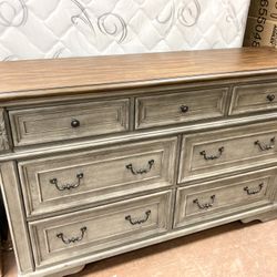 New Large Dresser 🔥🔥 TAKE IT HOME