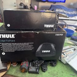 2017+ Audi Q7 Thule Cross Bars Like New