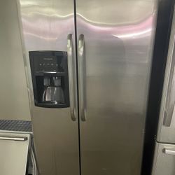 Stainless Side By Side Refrigerator 