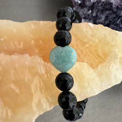New, Beautiful Faceted Amazonite With Faceted Black Onyx Stone Bracelet. Jewelry Bag And Meanings Included.