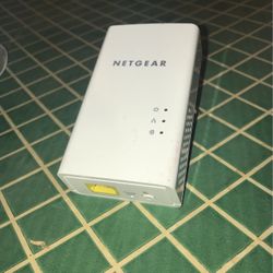 Netgear PL1000v2 Extender