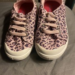 Toddler Girl Slip Ons NEW Size 6