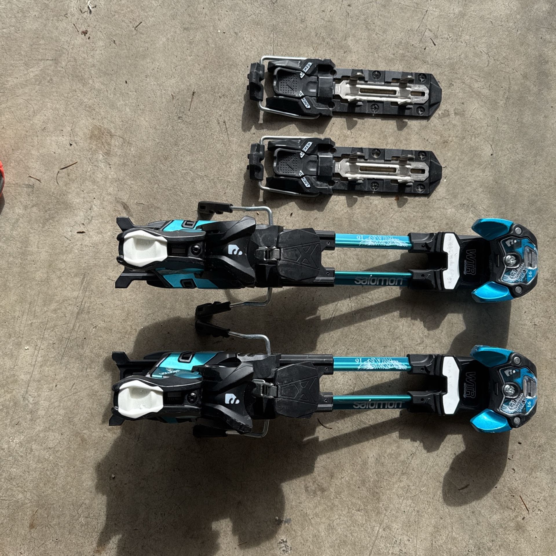 Like New Salomon 16 Backcountry Ski Bindings