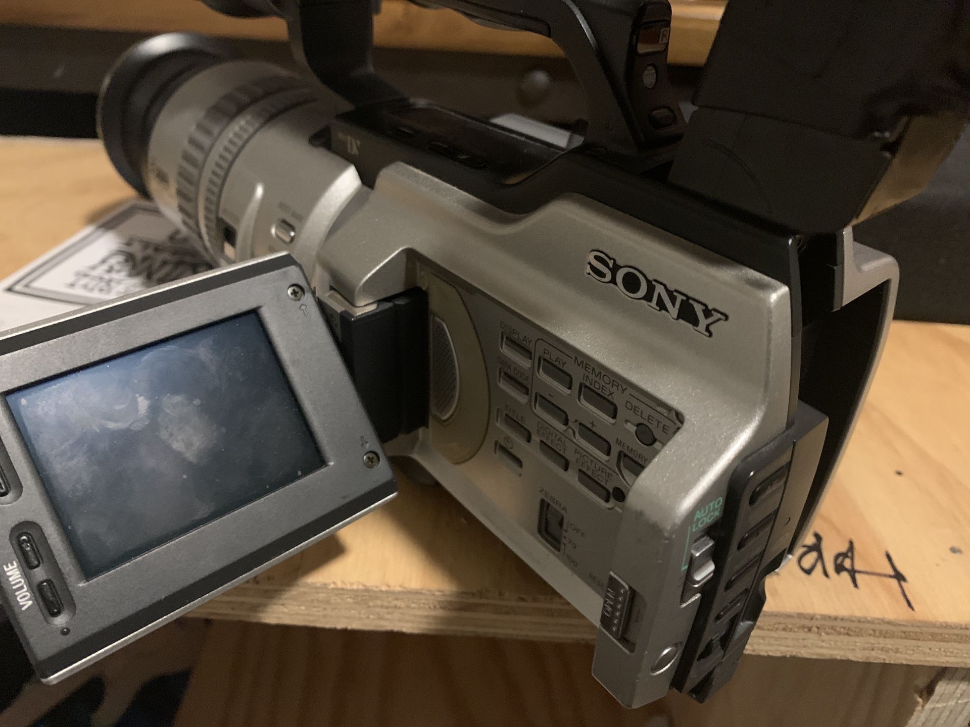 Sony VX2000 skate cam