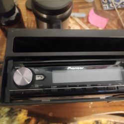 Stereo CD Player For Vehicle