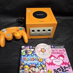 Nintendo Spice Orange Japanese Gamecube Console Bundle w/ 3 Games - TESTED
