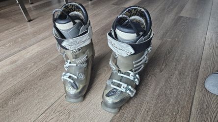 Women Salomon Scarlet Energyzer 85 ski boots size 24.5 for Sale in