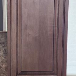 KITCHEN/LAUNDRY ROOM TALL CABINET  