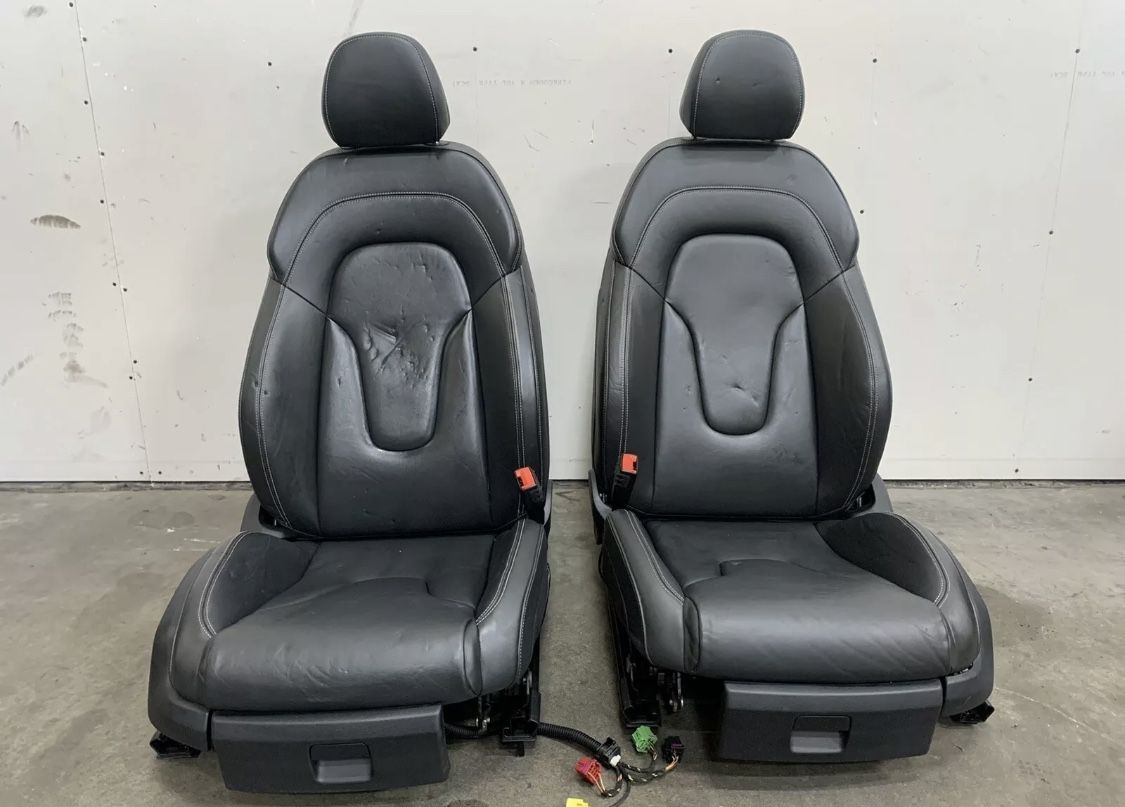 2013 Audi R8 V8 Leather Seat Set, Left & Right, White Stitching Used *NOTE