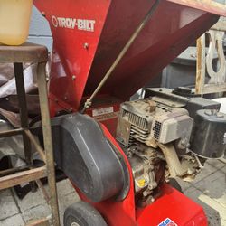 Troy-bilt chipper shredder 7 hp