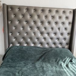 BED FOR SALE $600 OBO