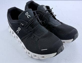 On Cloud 5 Womens Running Shoes Black White Size 8.5 Sneakers