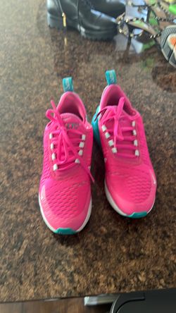 Hot Pink Nike Air 270