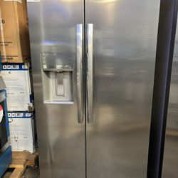 New! Frigidaire Gallery 36” Side by Side 