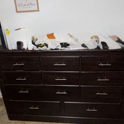 Bedroom Set Drawers 