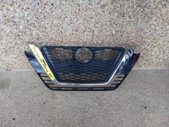 2019-21 Nissan Altima Grill