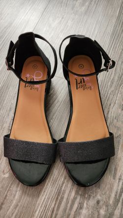 Girls Black Dressy SHOES Size 4. NEW