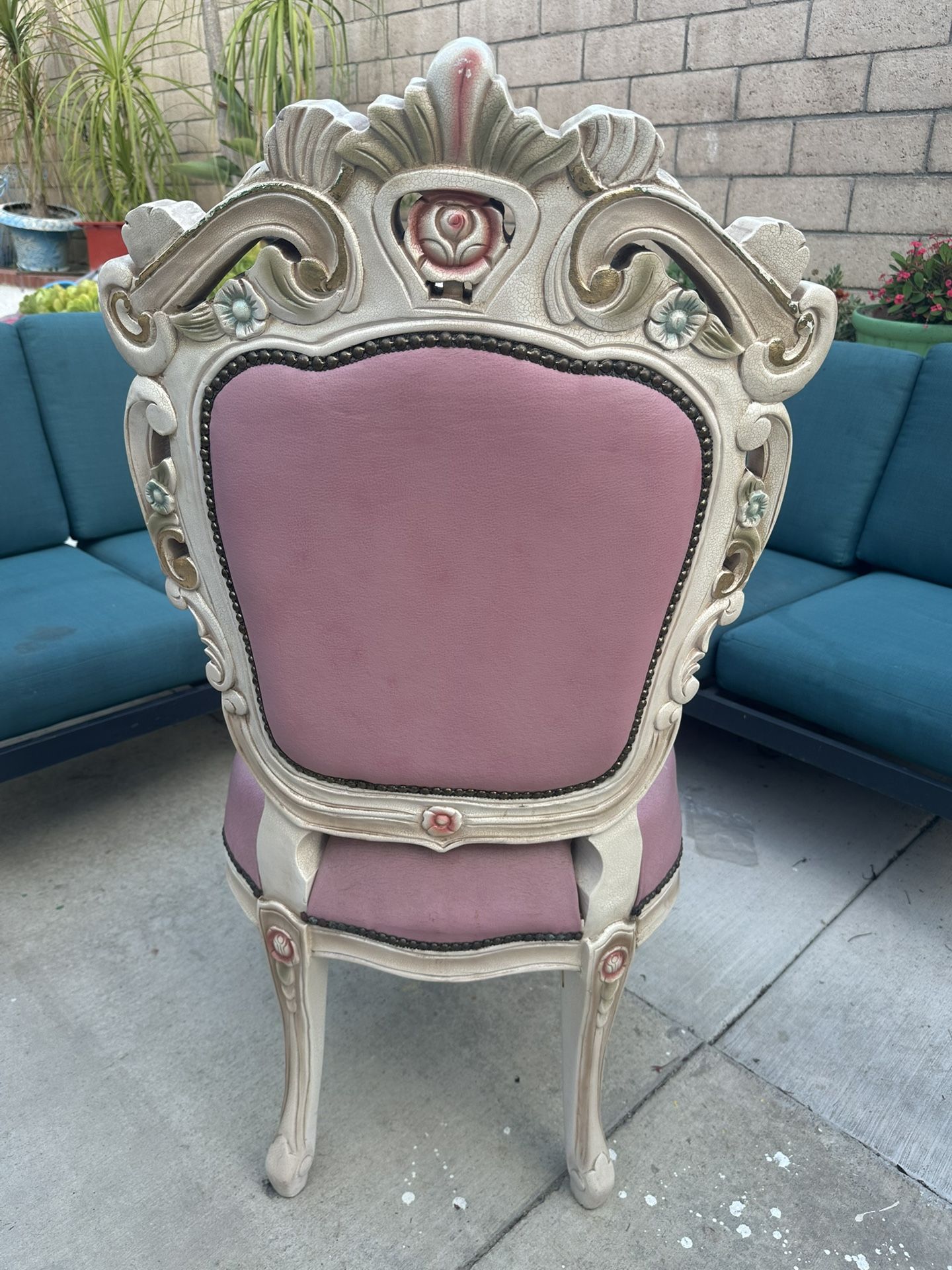 Vintage Disney Snow White chair 🪑 In great Condition