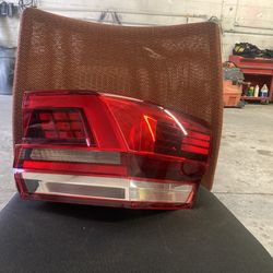 2018 2019 2020 VW ATLAS Passenger Right Tail Lamp assembly OEM With LED
