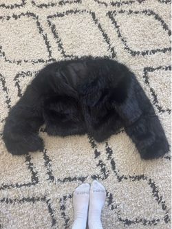 Black cropped furry jacket