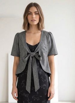 Tweed gray short-sleeve cropped jacket size S front tie bow peplum waist