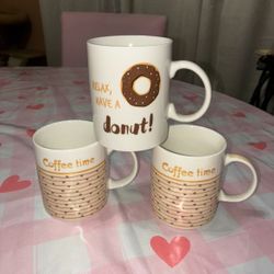 Tazas Nuevas Y Vela 