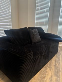 New single PLUSH BLACK COUCH