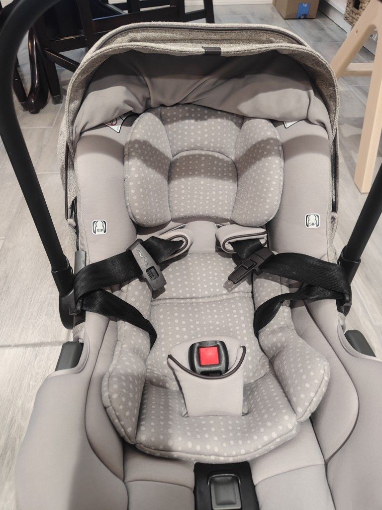 NUNA Pipa RX Car Seat (Pottery Barn Kids Edition) With 2 Car Bases, and Stroller Attachment Bar