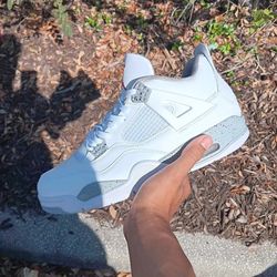 White Jordan 4s