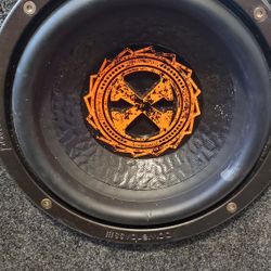 Amplifier Alpine Xpower MRX -V70 + Woofer Powerbass